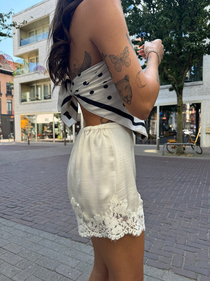Selina satijnen short